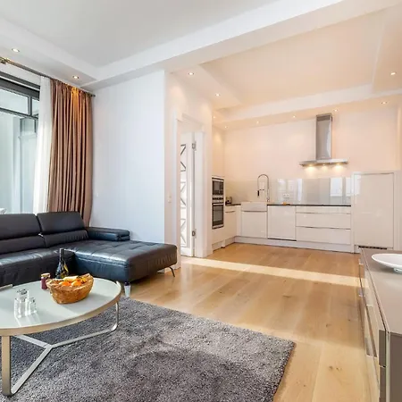 Ostseebad Sellin, Ruegen, Villa Claire Апартаменти *