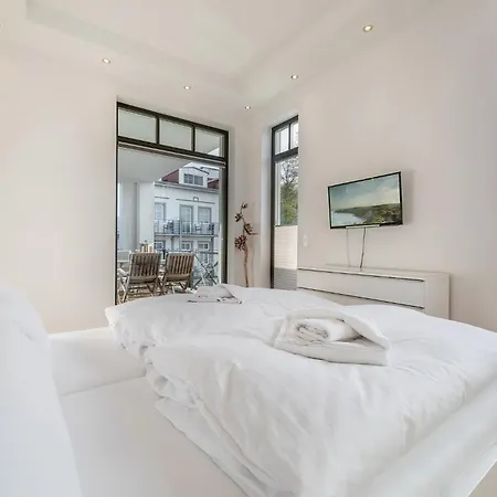 Апартаменти Ostseebad Sellin, Ruegen, Villa Claire *